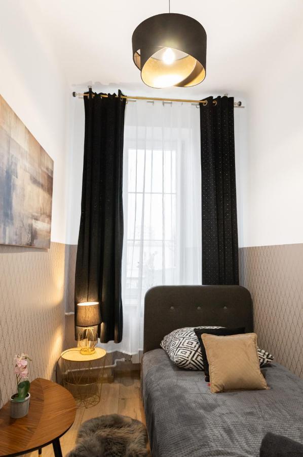 Clicktheflat Aleje Niepodleglosci Center Apart Rooms Warsaw Exterior photo