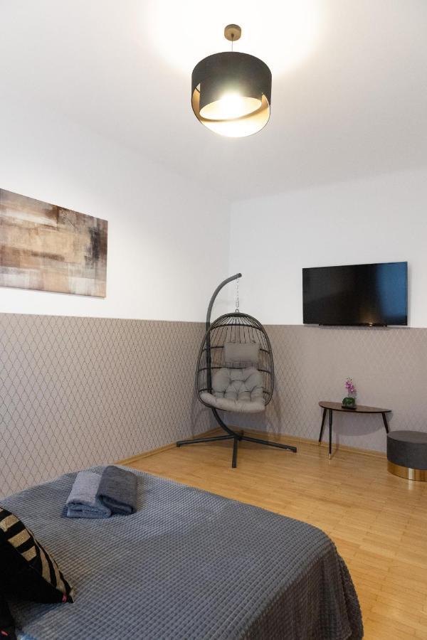 Clicktheflat Aleje Niepodleglosci Center Apart Rooms Warsaw Exterior photo